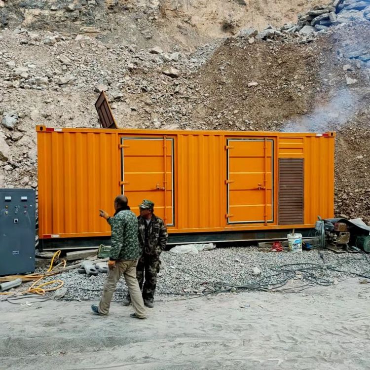 六合如何选择适合自己的 800KW 柴油发电机组？