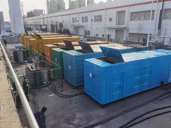 六合380V和690V电压的电缆线相同吗？